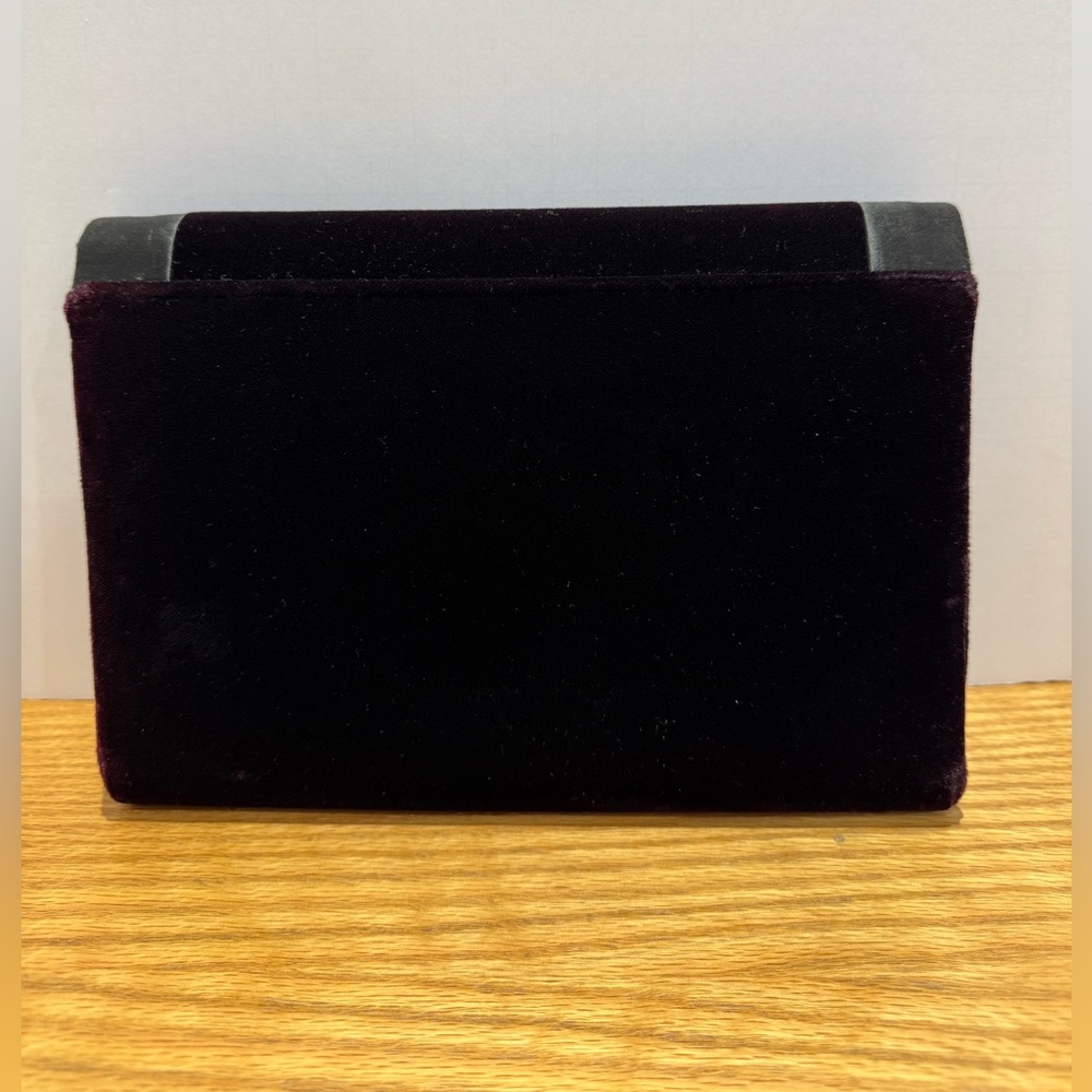 Vintage 90’s Black Velvet and satin clutch or Crossbody Bag - Picture 6 of 11